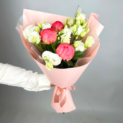 Bouquet of flowers from peonies Clarens mini