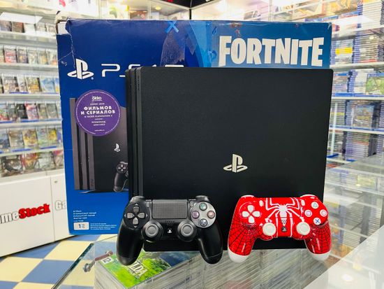 Sony Playstation 4 Pro 1TB CUH-7108B, С коробкой, S/N:  (Б/У, PS4 Pro)