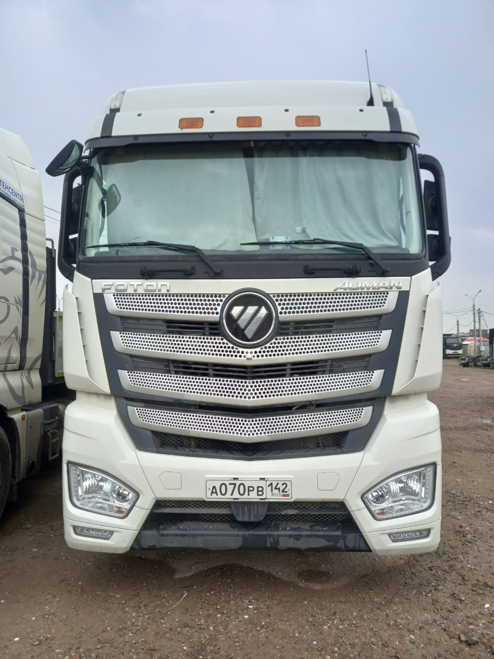 Foton AUMAN 4x2 Седельный тягач BJ4189SLFKA (Дизельный, 11,8 л, 470 л.с. АТ)