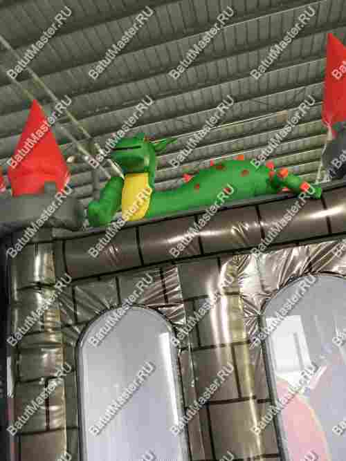 Коммерческий надувной батут "Драконий замок", размер 4*4*4 м