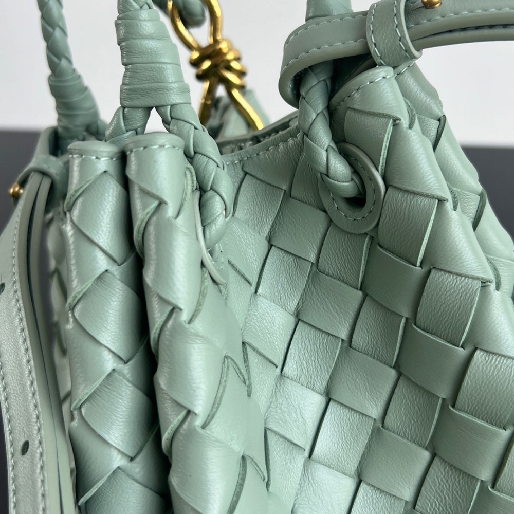 Bottega Veneta Small Parachute 21 cm