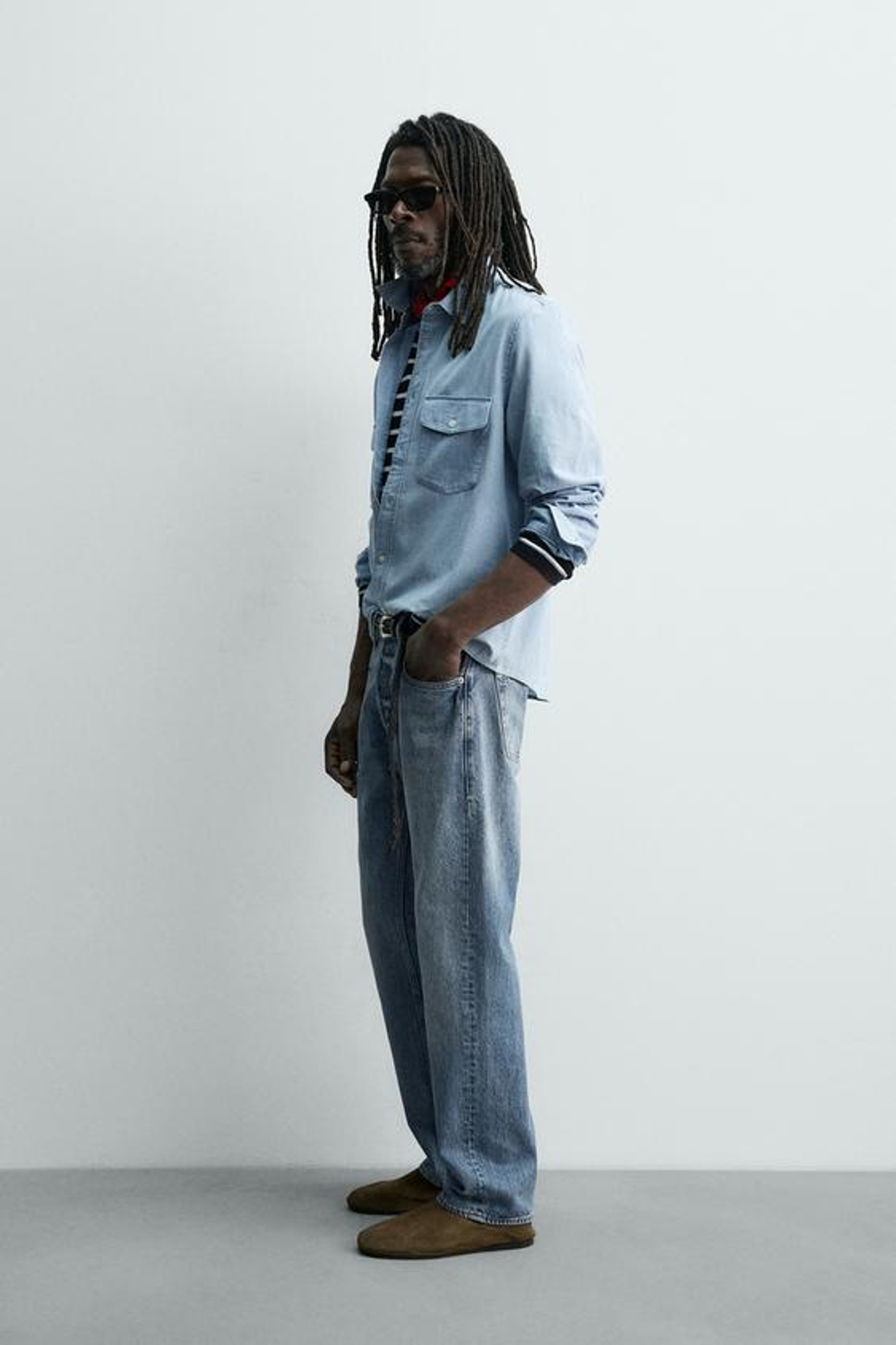 ZARA X AARON LEVINE ЛЕГКАЯ ДЖИНСОВАЯ РУБАШКА, ВЫЦВЕТШИЙ СИНИЙ