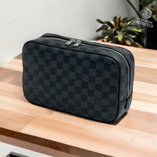 Несессер Louis Vuitton