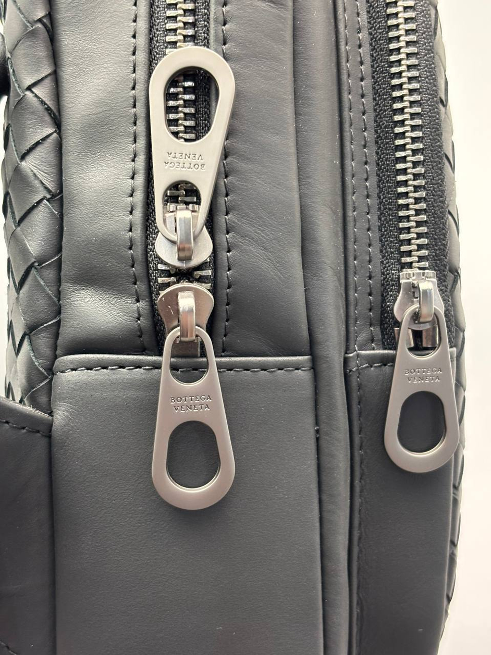 Сумка- слинг Bottega Veneta