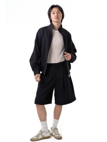 Черные классические шорты-бермуды Votus с защипами