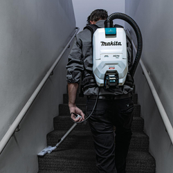 Аккумуляторный ранцевый пылесос Makita VC008GZ09