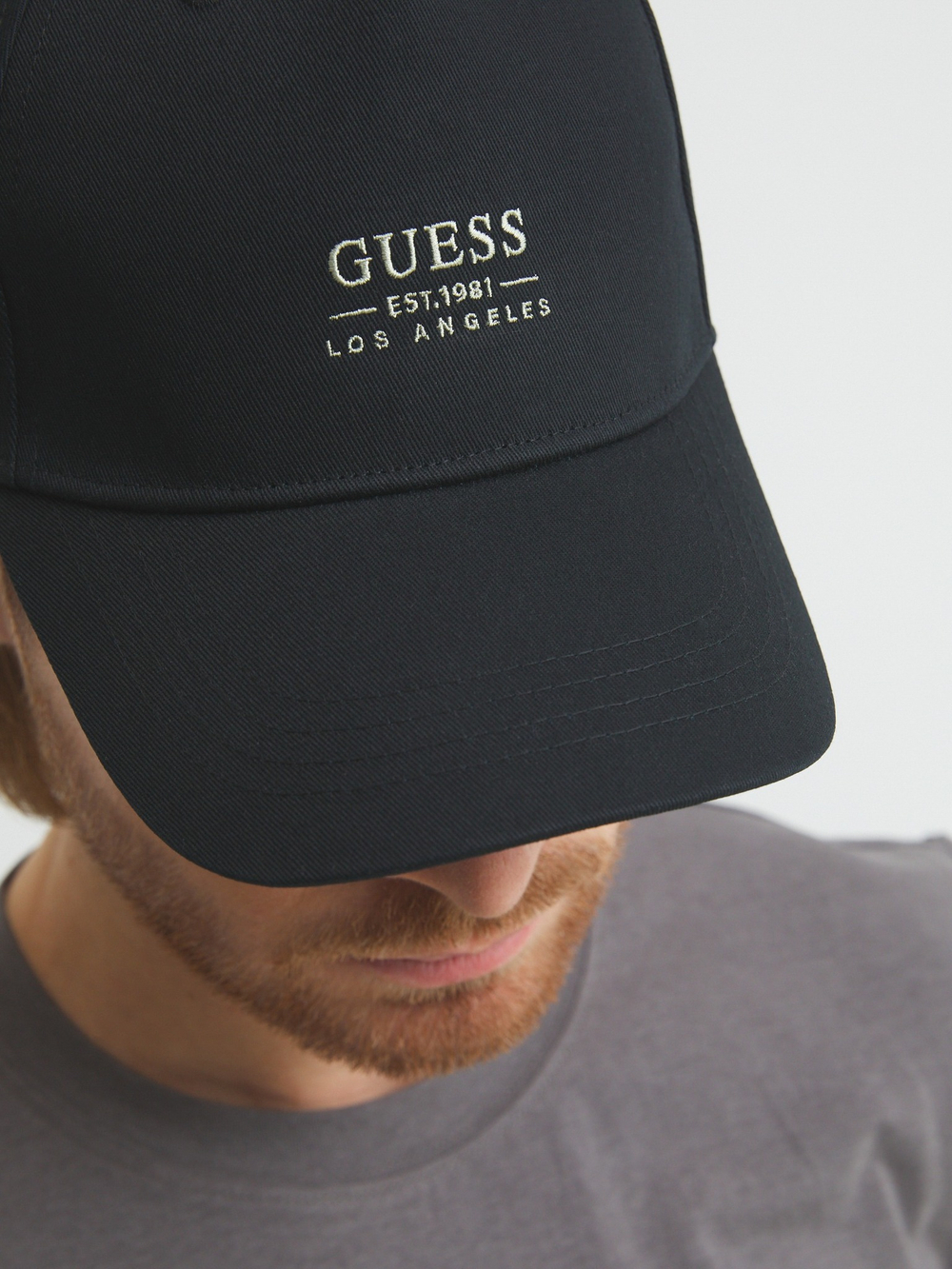 Кепка мужская GUESS