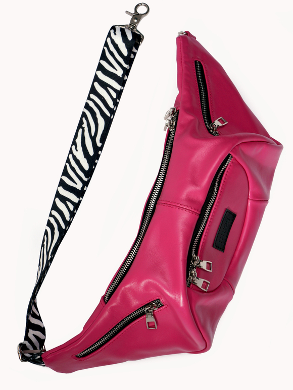 Сумка на пояс кожаная