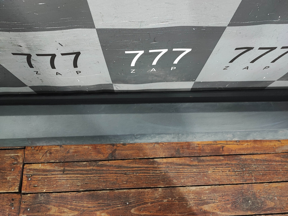 Накладка порога правого BMW X7 (G07) 19-22 Б/У Оригинал 51777420674