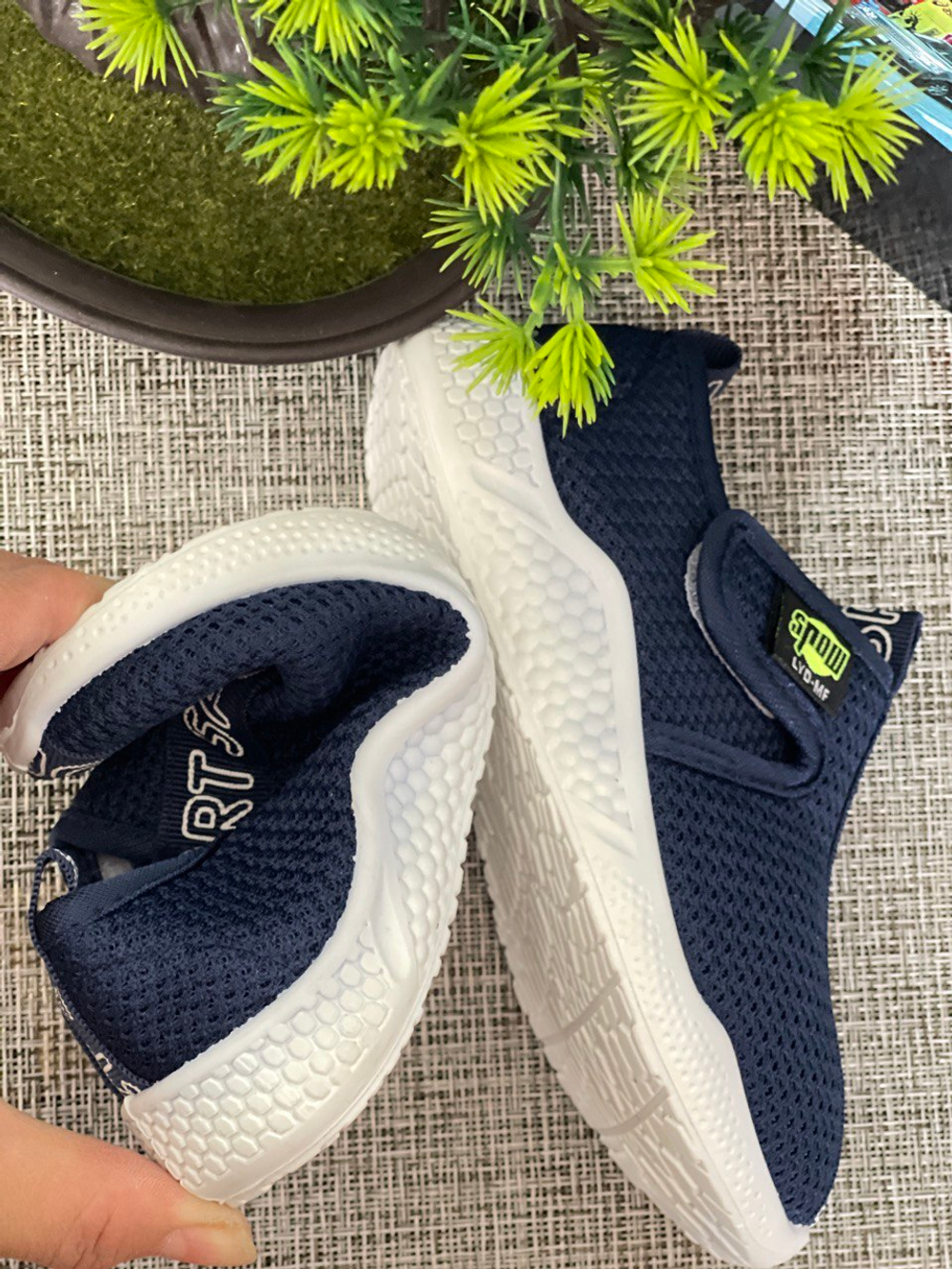 Слипоны на липучке