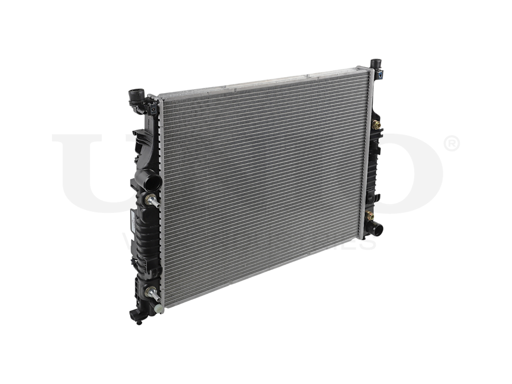 Радиатор охлаждения двигателя UNIO RAD-10136