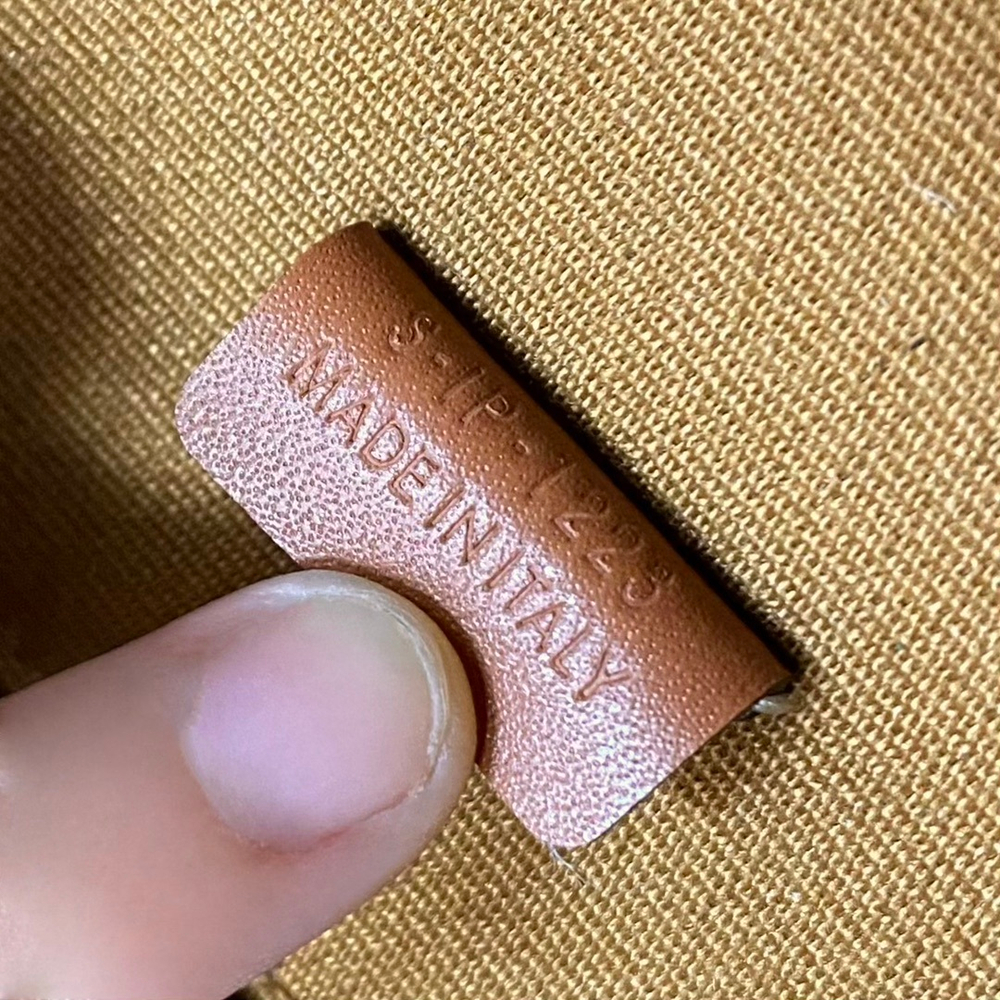 Celine Triomphe 17 cm