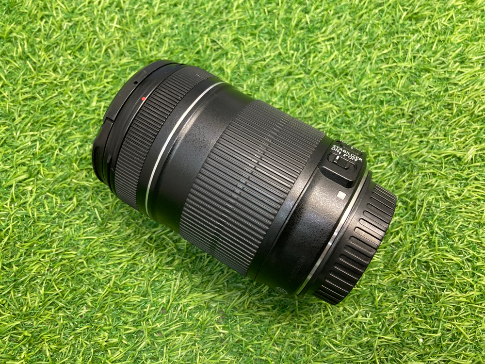 Canon EF-S 18-135mm 3.5-5.6 IS