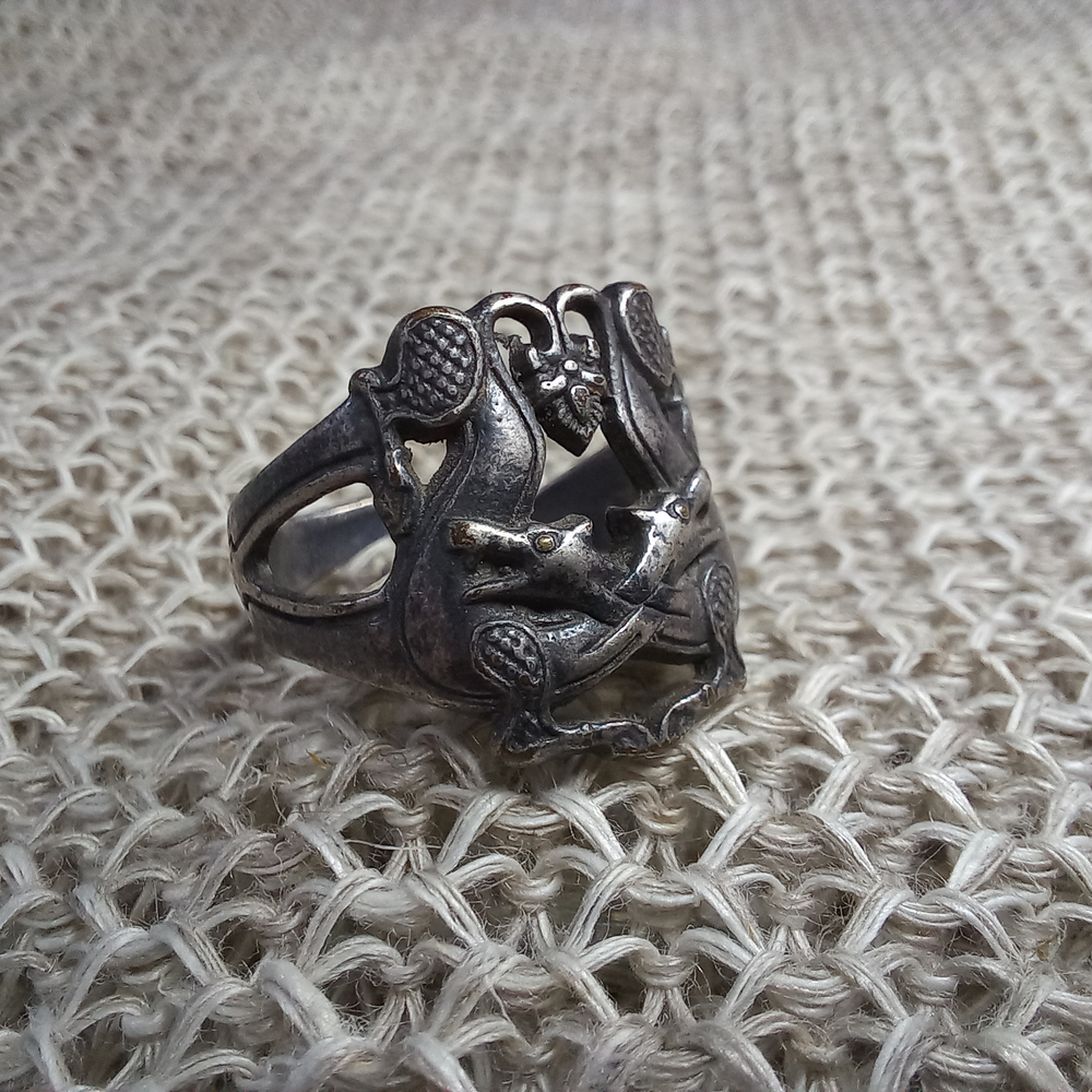 Кольцо «Два волка»