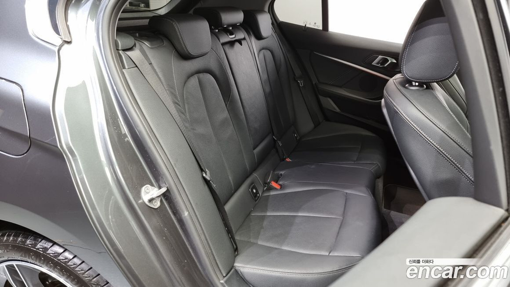 BMW 1 Series (F40) 120i Sports (02.2022)