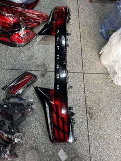 Задние фонари в сборе Toyota Alphard 40 (левый и правый)