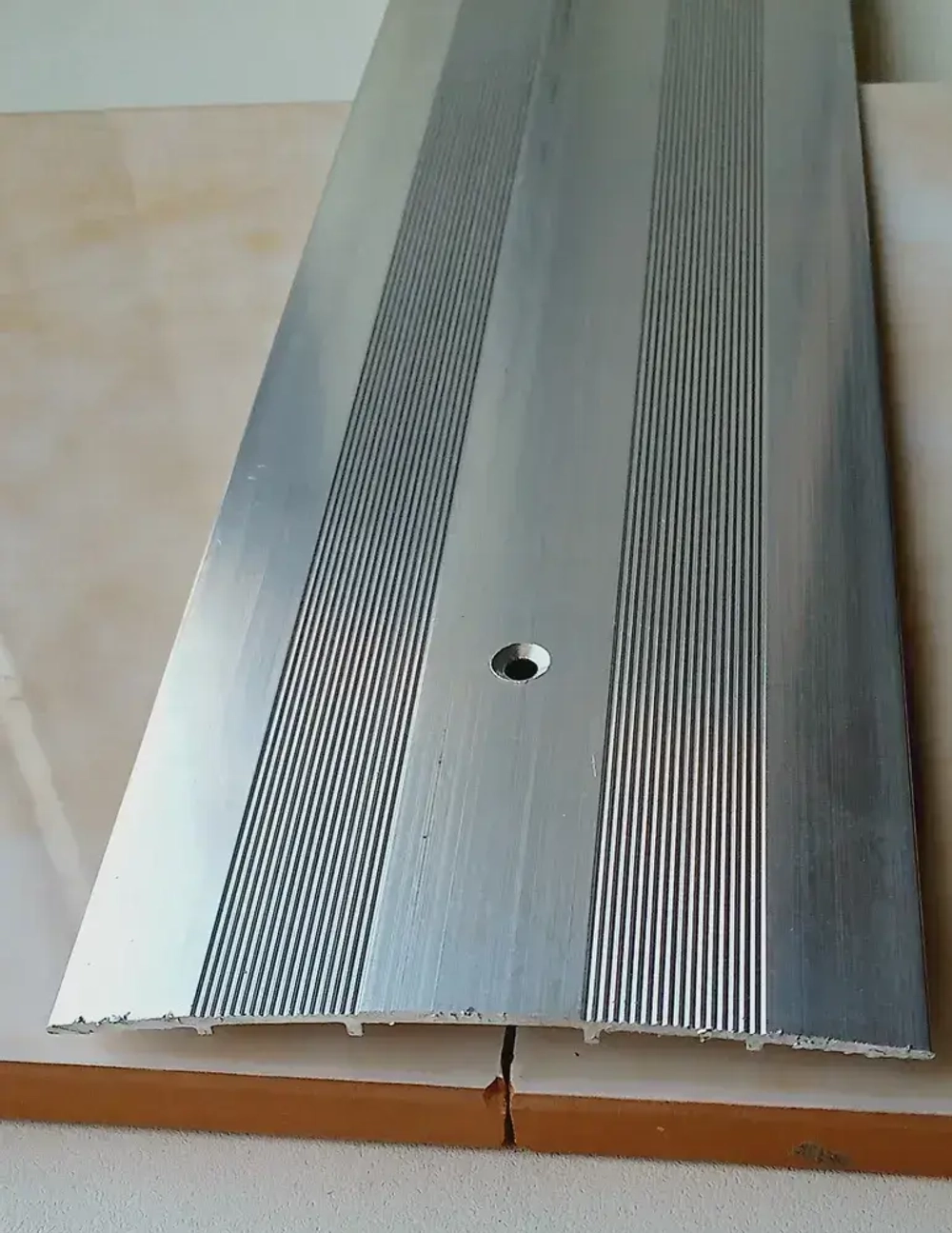 Порог 80 мм длина 1 м, Серебро