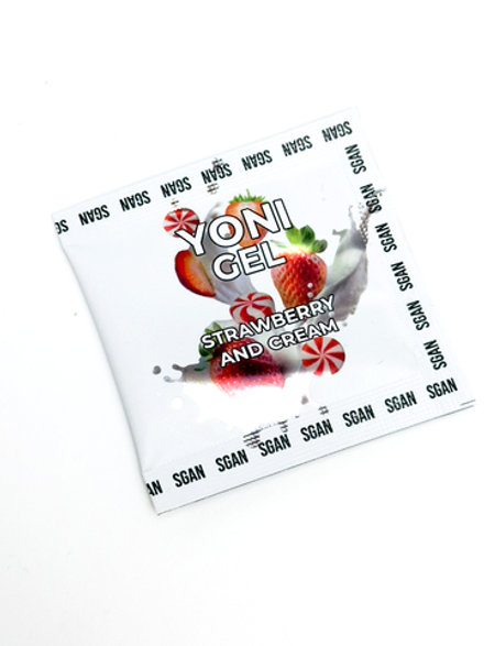 САШЕ Лубрикант для орального секса SGAN YONI GEL со вкусом клубники со сливками, 5 мл