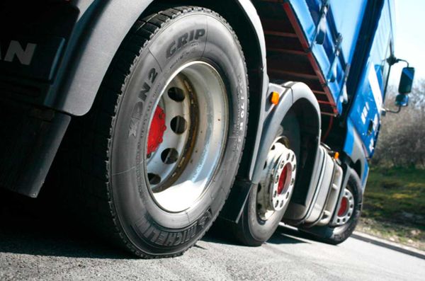 Секреты подбора грузовых шин для экстремальных условий
