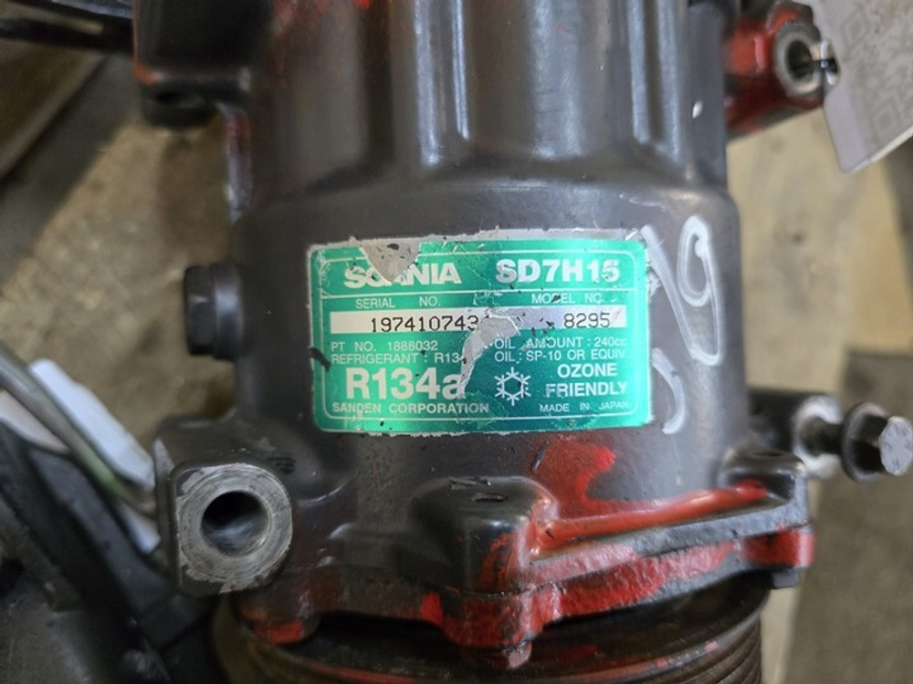 Компрессор кондиционера 2017г.