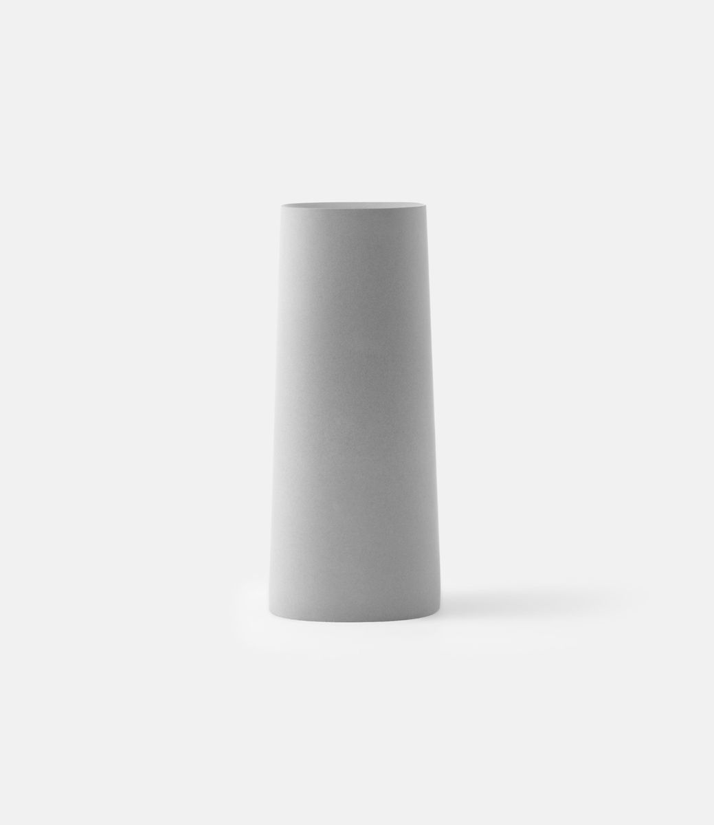 22 Studio Superellipse Large — ваза из бетона