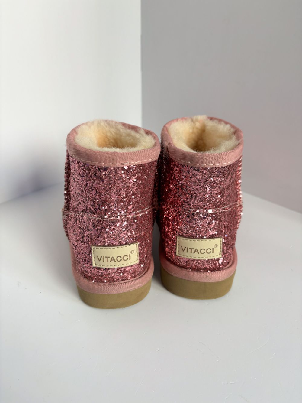 Угги Vitacci , 28,5