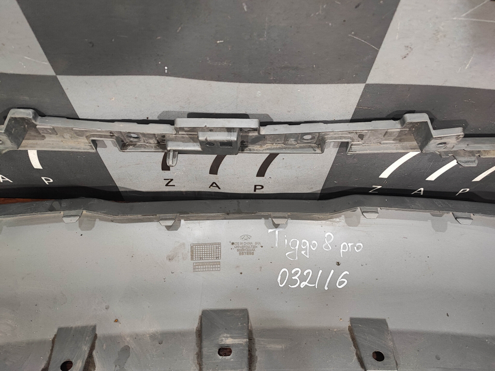 Накладка переднего бампера Chery Tiggo 8 Pro 21-нв Б/У Оригинал 602001222AA