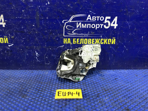 Замок двери задней правой NISSAN BLUEBIRD 1997