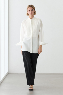 Massimo Dutti Рубашка из 100% хлопкового поплина с вышивкой на груди, белый