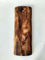 Доска разделочная из массива кедра с гравировкой Лошадь