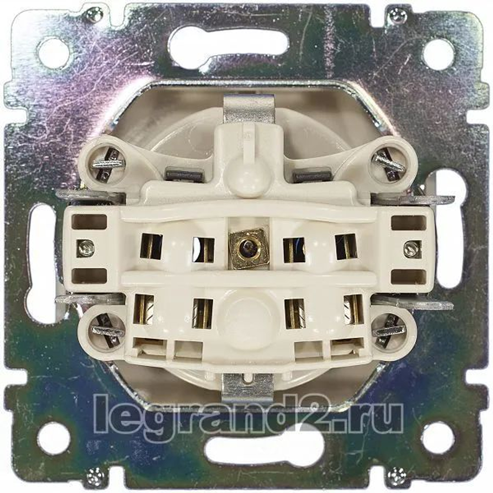 4321/4421 Розетка со шторкой 10 шт белая