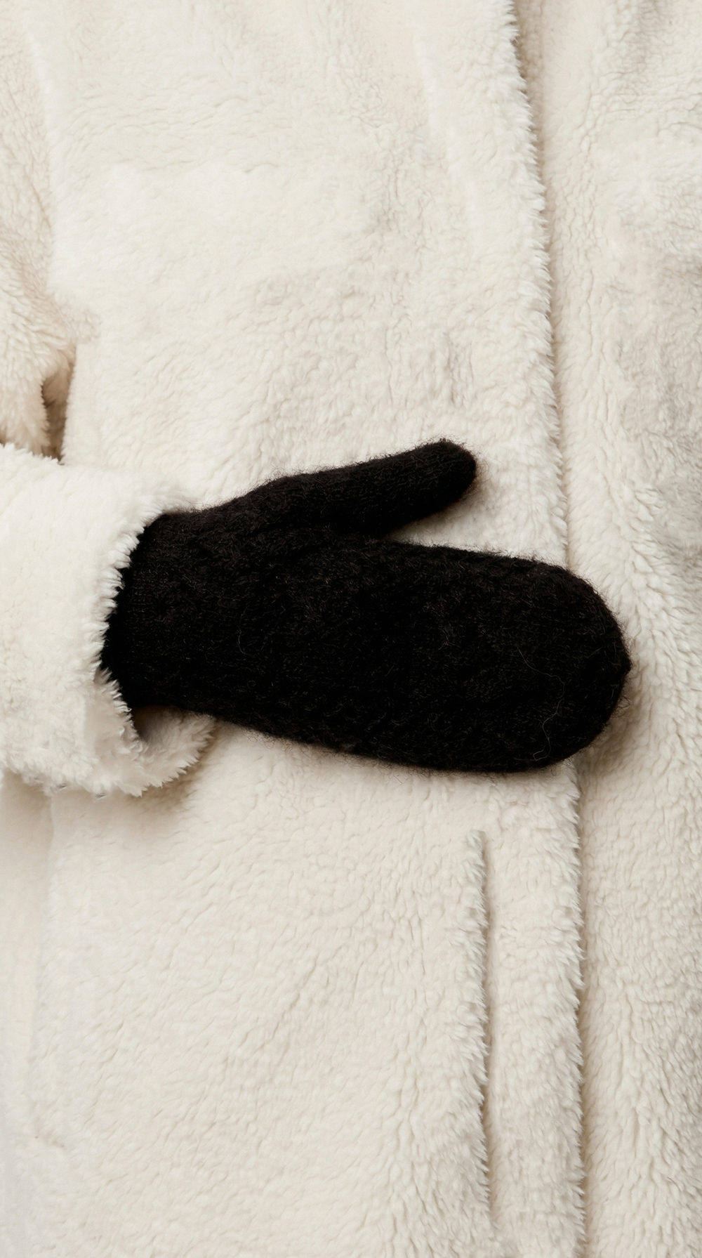 Варежки В036-07 черный