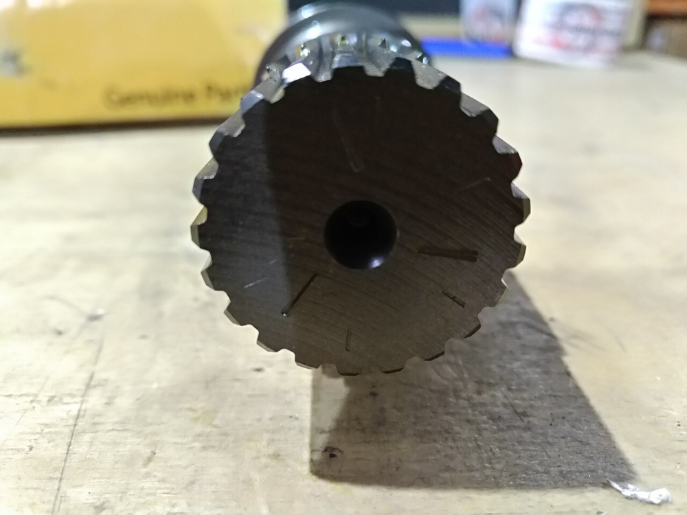 Вал гидромотора хода XKAH-00081