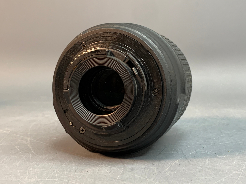 Nikon D7000 kit 18-55mm 3.5-5.6G VR 2.100 кадров