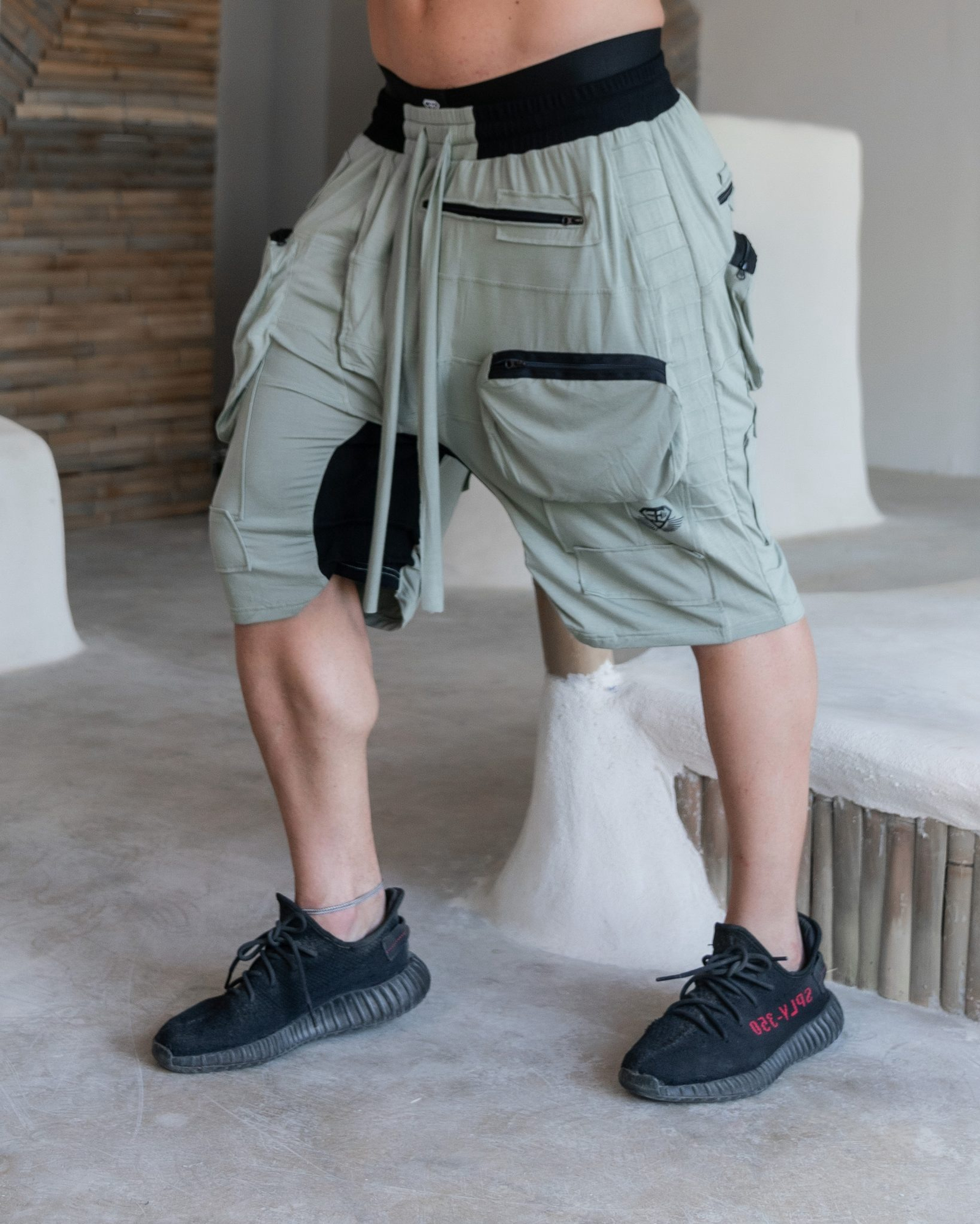 Шорты BODY ENGINEERS AIALCHEMIST Shorts Matte Green