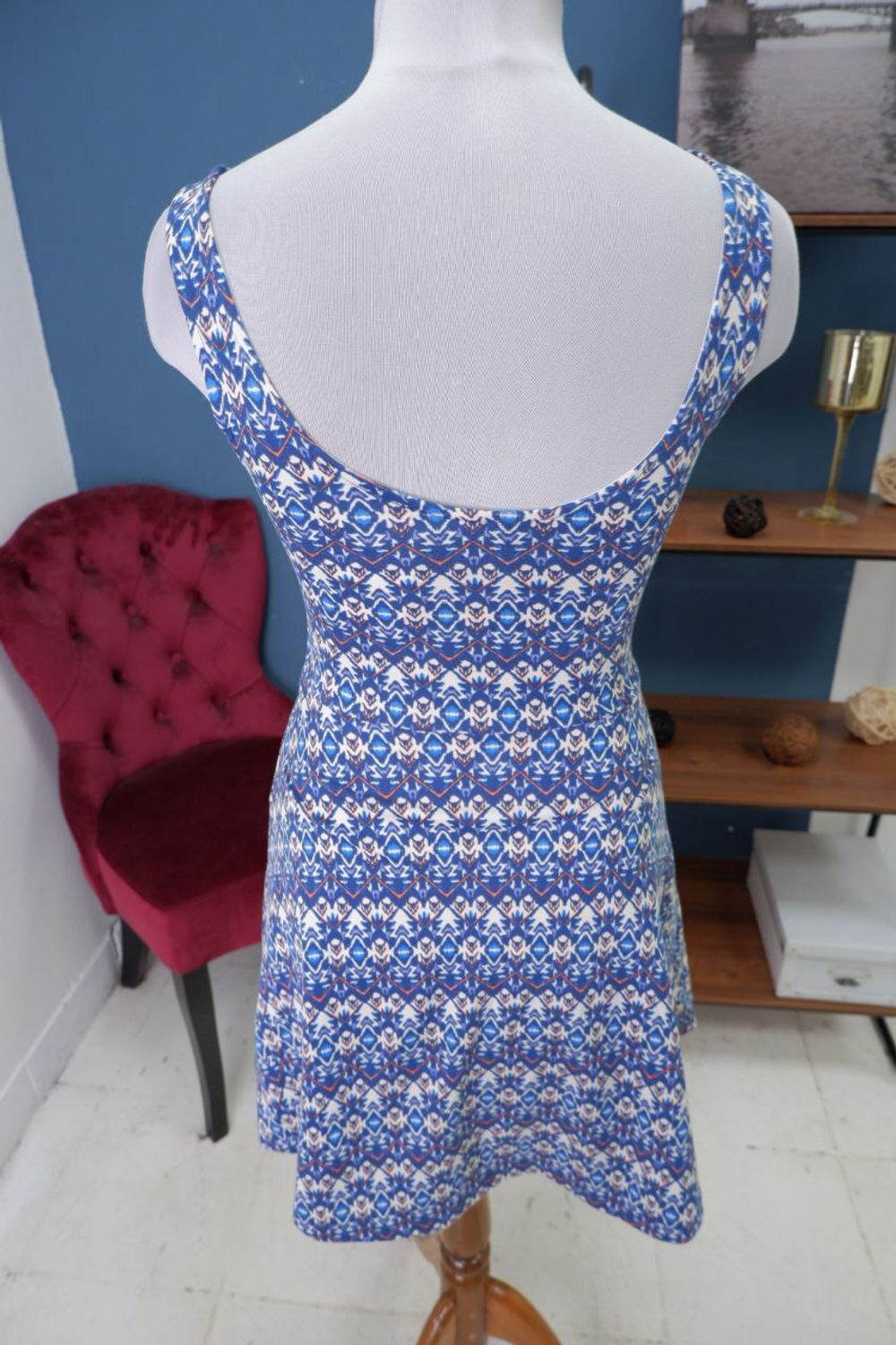 Платье H&M с принтом 40 размер