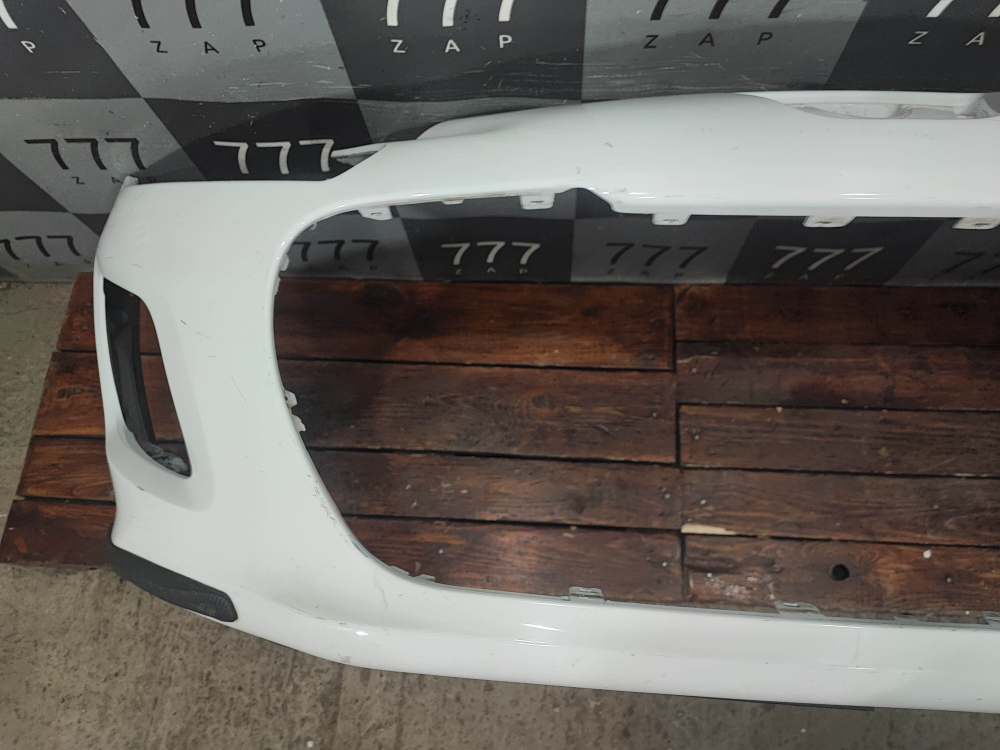 Бампер передний Peugeot 308 1 (T7) 11-15 Б/У Оригинал 7401XC