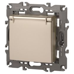 Розетка ЭРА Elegance 14-2103-04 с заземлением 2P+E Schuko со шторками с крышкой 16A-250В IP20 шампань | Эра Elegance