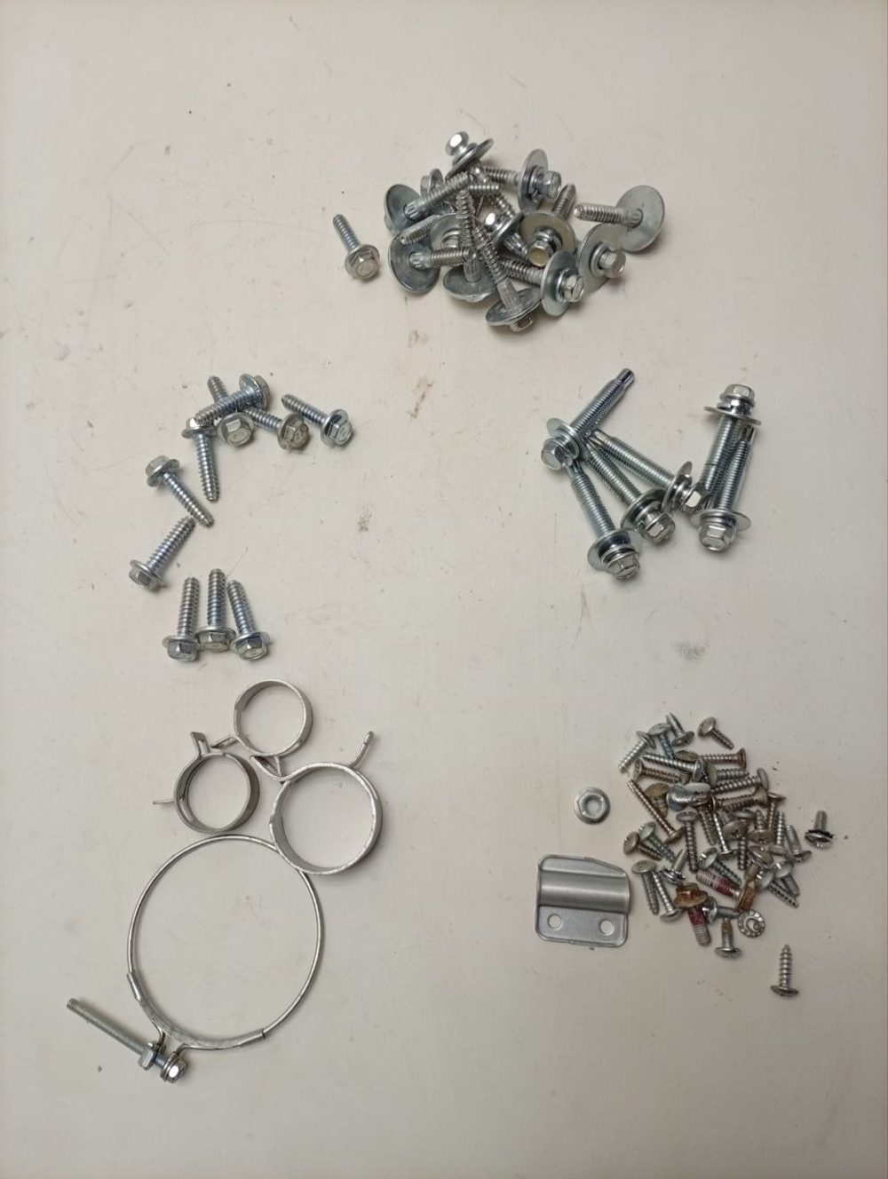 F1068SD кт11 Крепеж, хомуты для стиральной машины LG б/у