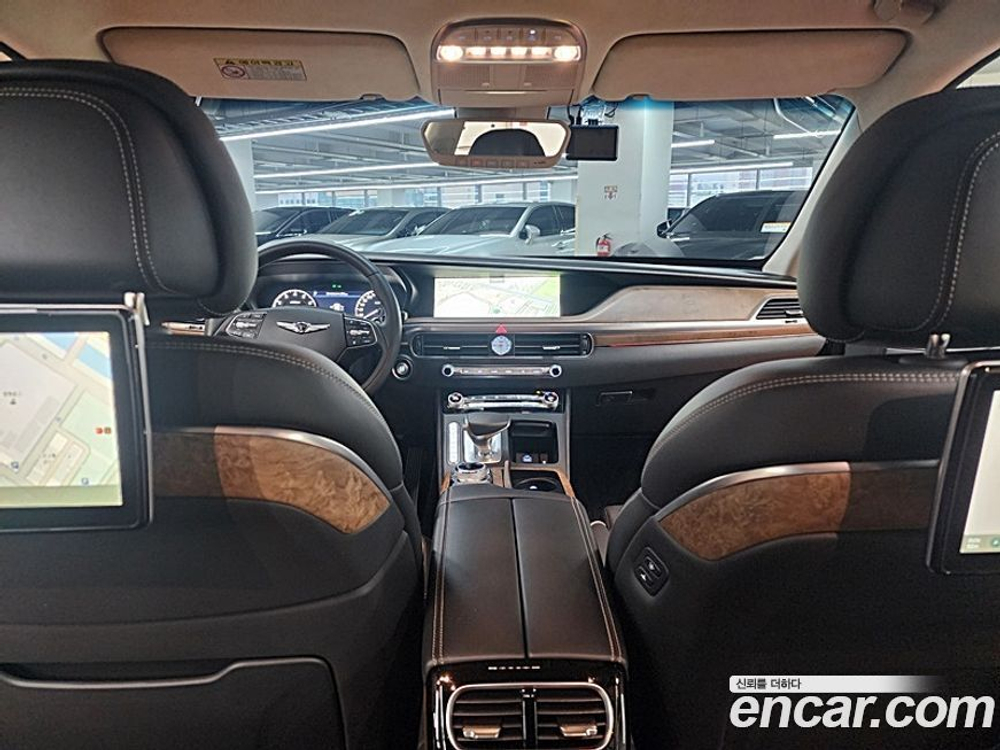Genesis G90 5.0 AWD (02.2020)