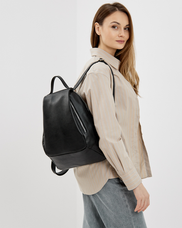 Рюкзак 570 03 черный