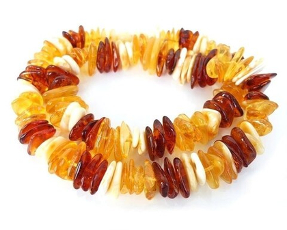 Бусы из крупных янтарных зубчиков
