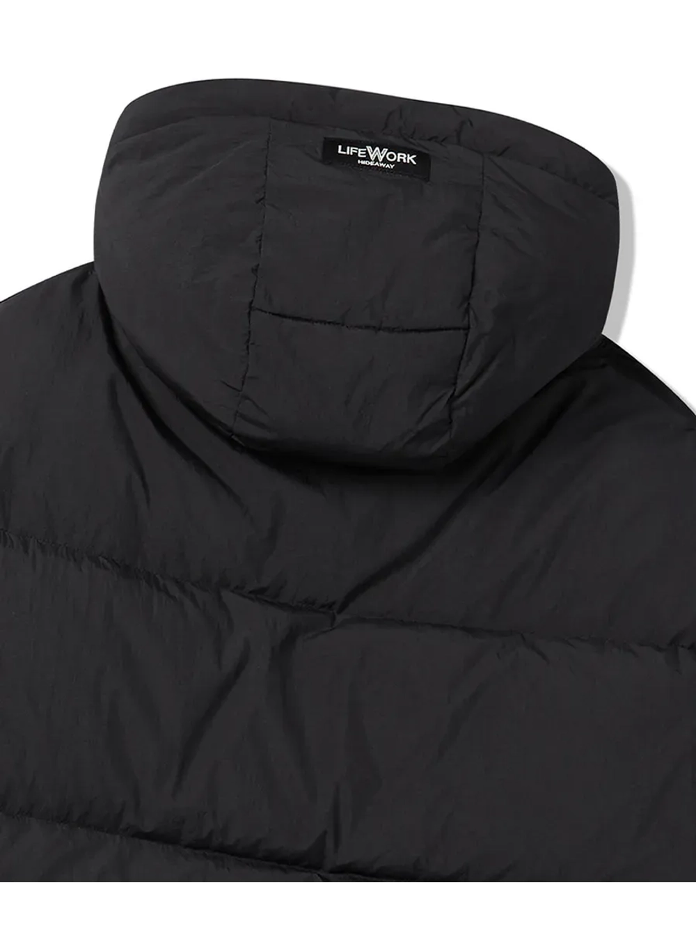 Куртка с капюшоном и двойным воротником