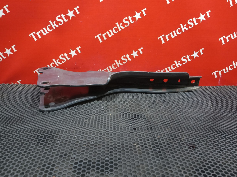 Кронштейн кабины правый 2021г.