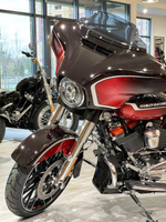 CVO STREET GLIDE 2021 Sunset Orange Fade & Sunset Black