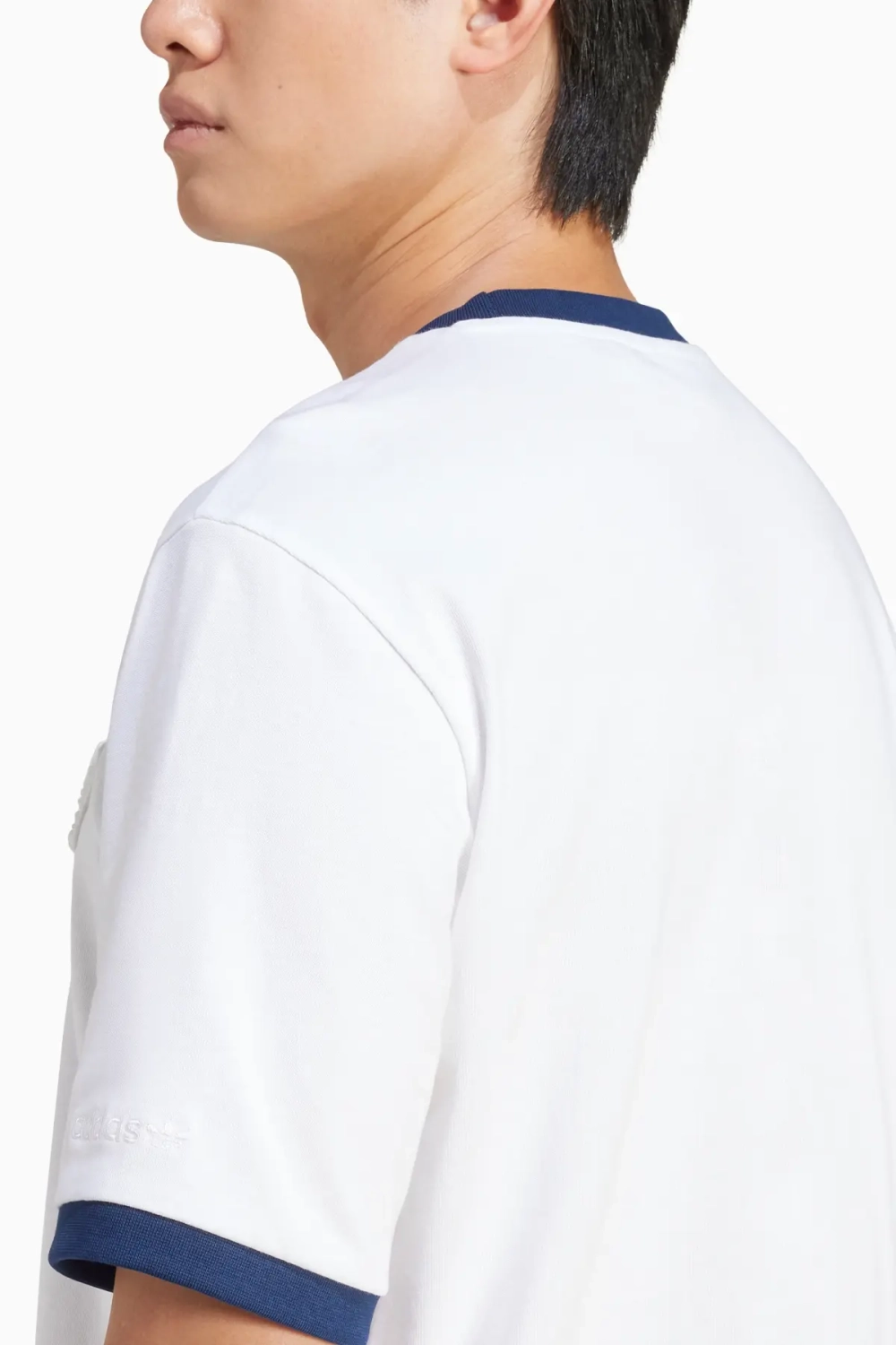 Футболка adidas Contrast Tee - белый