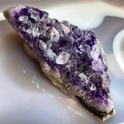 48635 Аметист переходящий в Горный Хрусталь Друза 102мм (Заряжен на Удачу)