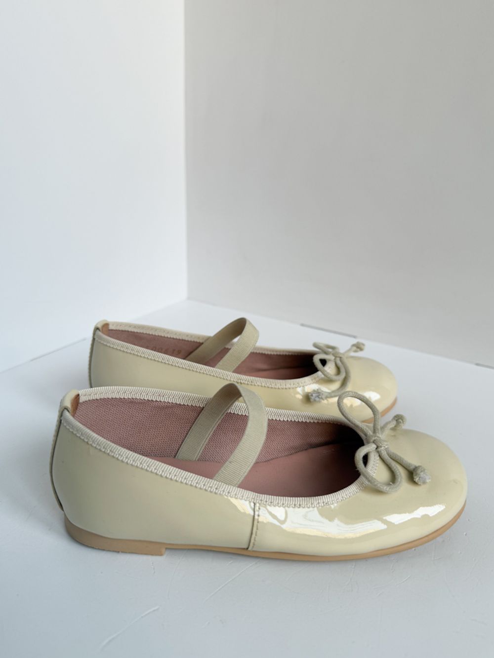 Лаковые туфли-балетки Pretty Ballerinas, 27