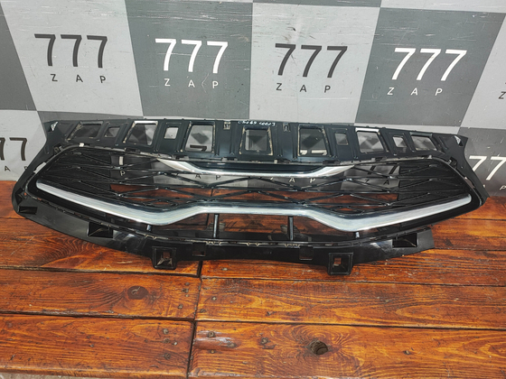 Решетка радиатора Kia Ceed 3 (CD) 21-нв Б/У Оригинал 86351J7DB0