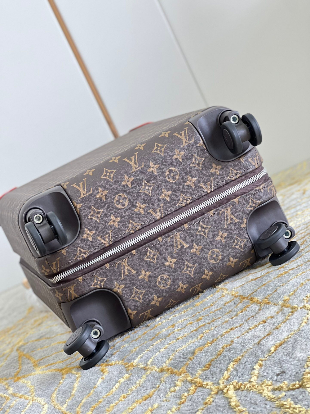 Louis Vuitton Horizon 55 Suitcase